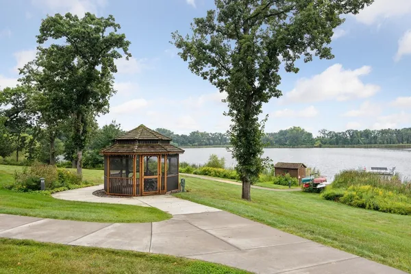 $298,000 | 1900 Rush Lake Trail, Unit 315, New Brighton, MN 55112