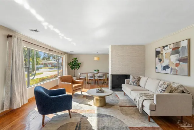 $580,000 | 389 Gamarra Road, Pensacola, FL 32503