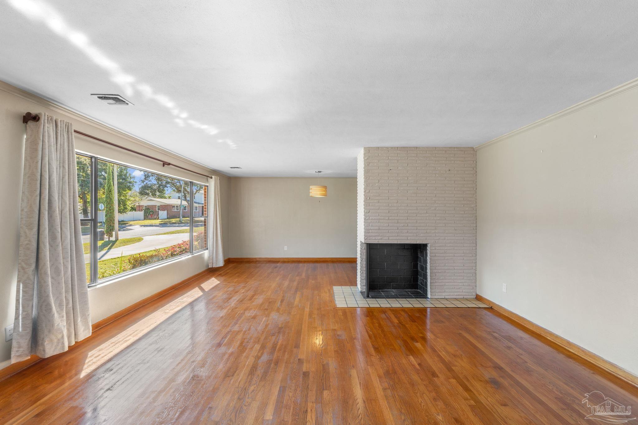 389 Gamarra Road Pensacola, FL 32503 - Photo 12 of 48