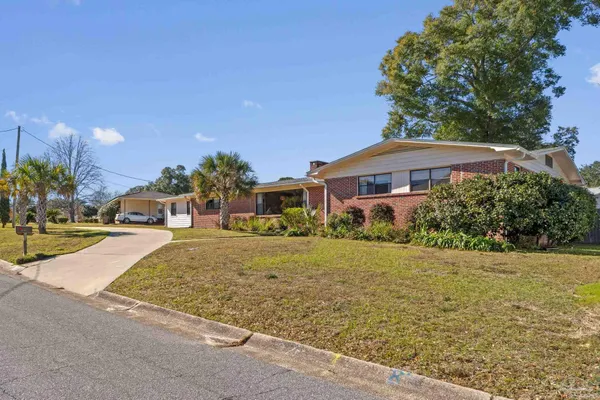$539,900 | 389 Gamarra Road, Pensacola, FL 32503