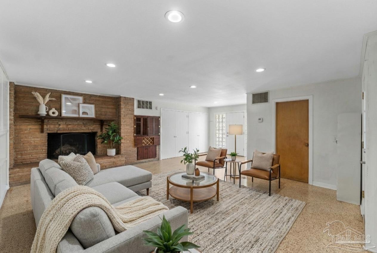 389 Gamarra Road Pensacola, FL 32503 - Photo 25 of 48