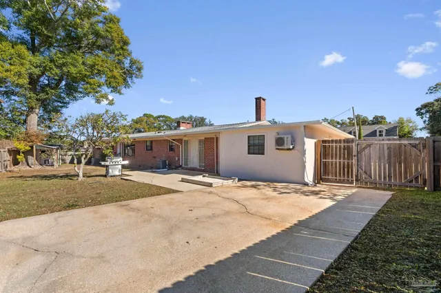 $599,000 | 389 Gamarra Road, Pensacola, FL 32503