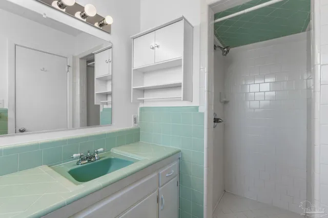 $580,000 | 389 Gamarra Road, Pensacola, FL 32503