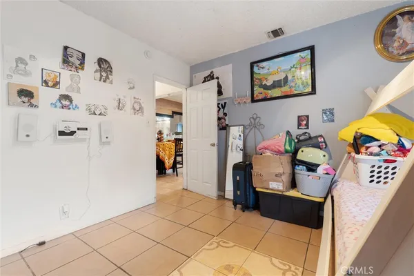 $639,000 | 511 South Pannes Avenue, Compton, CA 90221