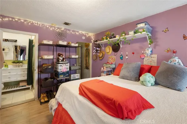 $639,000 | 511 South Pannes Avenue, Compton, CA 90221