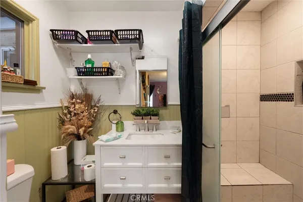 $639,000 | 511 South Pannes Avenue, Compton, CA 90221