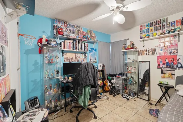 $639,000 | 511 South Pannes Avenue, Compton, CA 90221