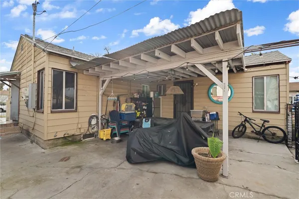 $639,000 | 511 South Pannes Avenue, Compton, CA 90221