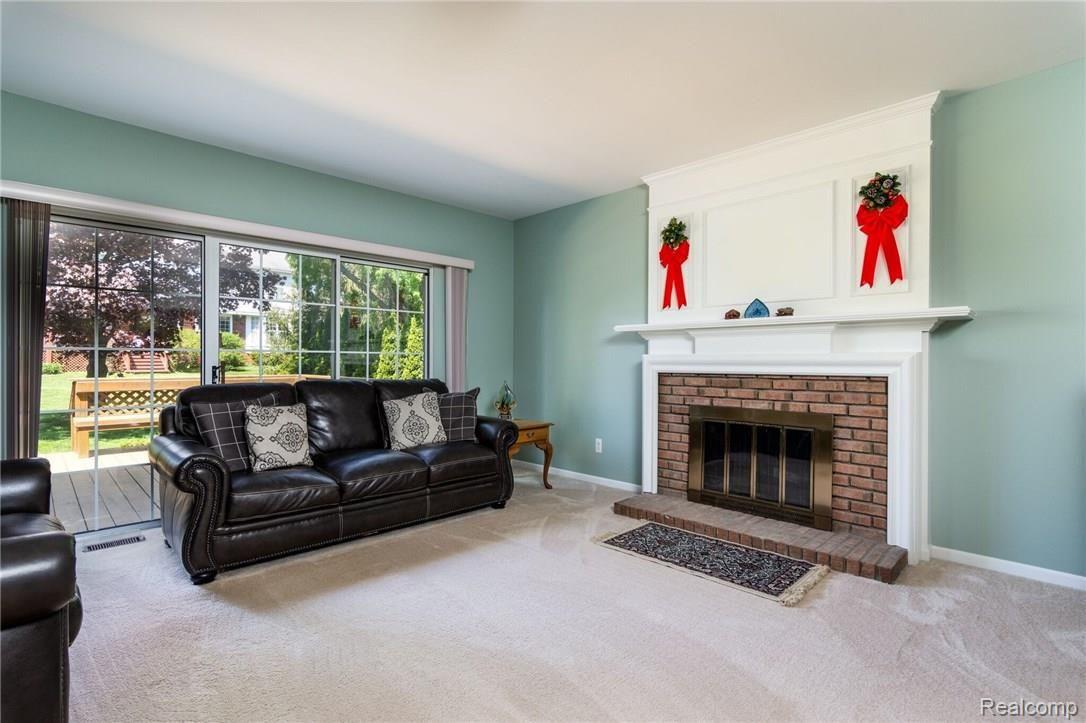 1186 Thames Drive Rochester, MI 48307 - Photo 15 of 30 Family RM