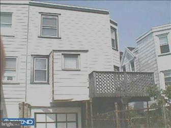 17 Ardsley Road Upper Darby, PA 19082 - Photo 2 of 3 Exterior Back