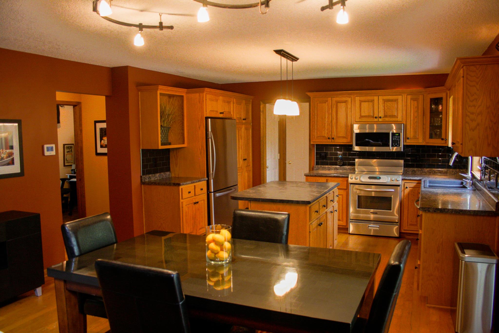 9229 Kress Road Fort Wayne, IN 46809 - Photo 9 of 36