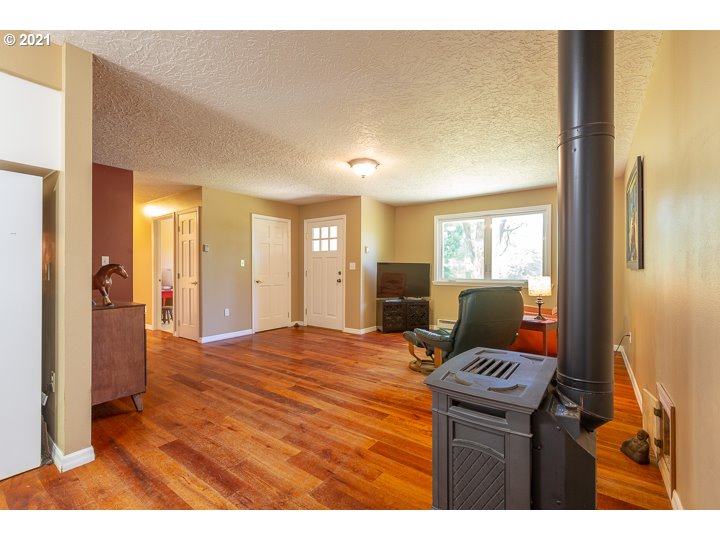 232 Strunk Road Washougal, WA 98671 - Photo 6 of 32 Gallery Image 6