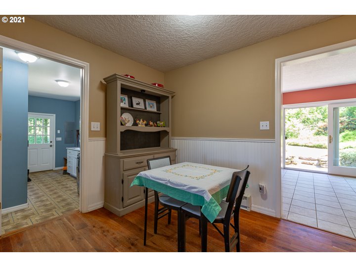 232 Strunk Road Washougal, WA 98671 - Photo 8 of 32 Gallery Image 8