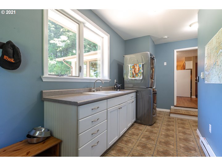 232 Strunk Road Washougal, WA 98671 - Photo 10 of 32 Gallery Image 10