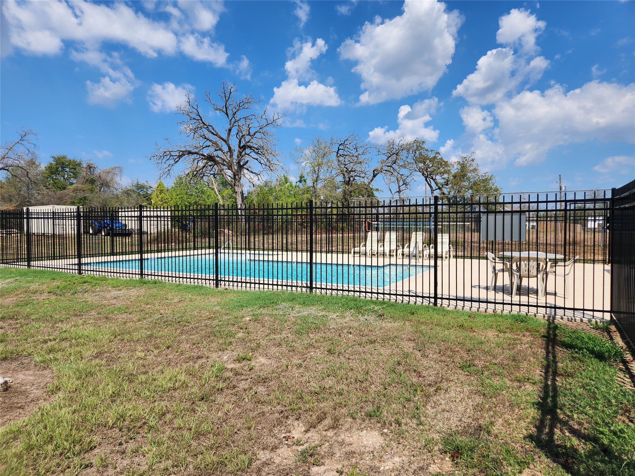 29044 Red Fox Drive Hempstead, TX 77445 - Photo 16 of 27 a view of a garden