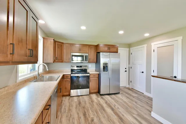 $320,000 | 20658 Highway 15, St. Augusta, MN 55353