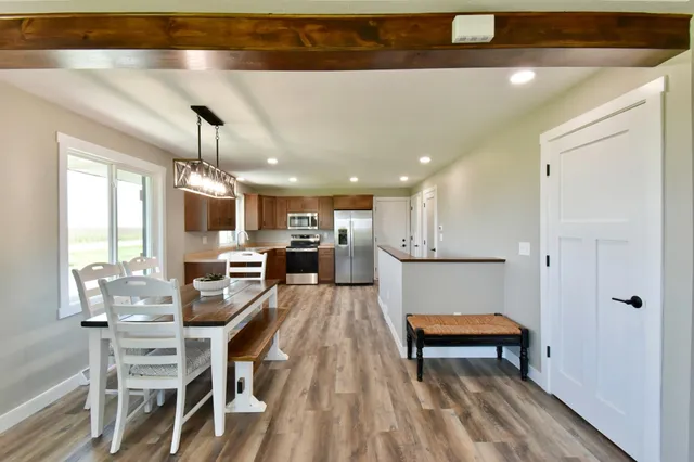 $320,000 | 20658 Highway 15, St. Augusta, MN 55353