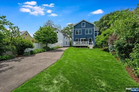 $1,900,000 | 27 Montclair Avenue, Montclair, NJ 07042