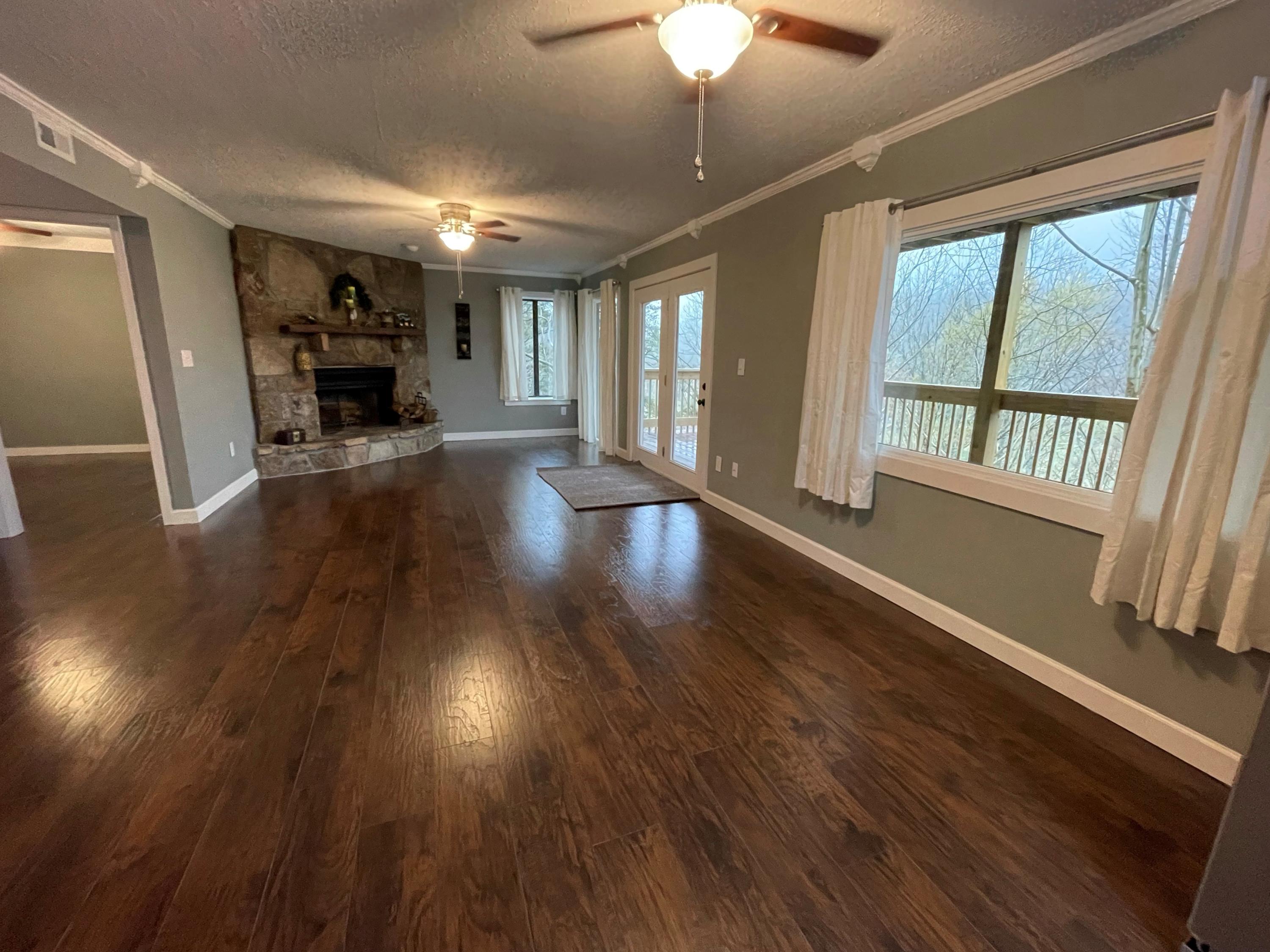 3936 Castle Road Gatlinburg, TN 37738 - Photo 9 of 39 6