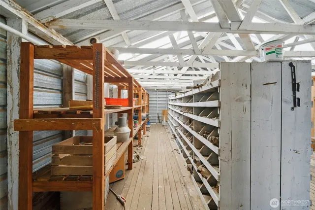 a view of entryway with a front door