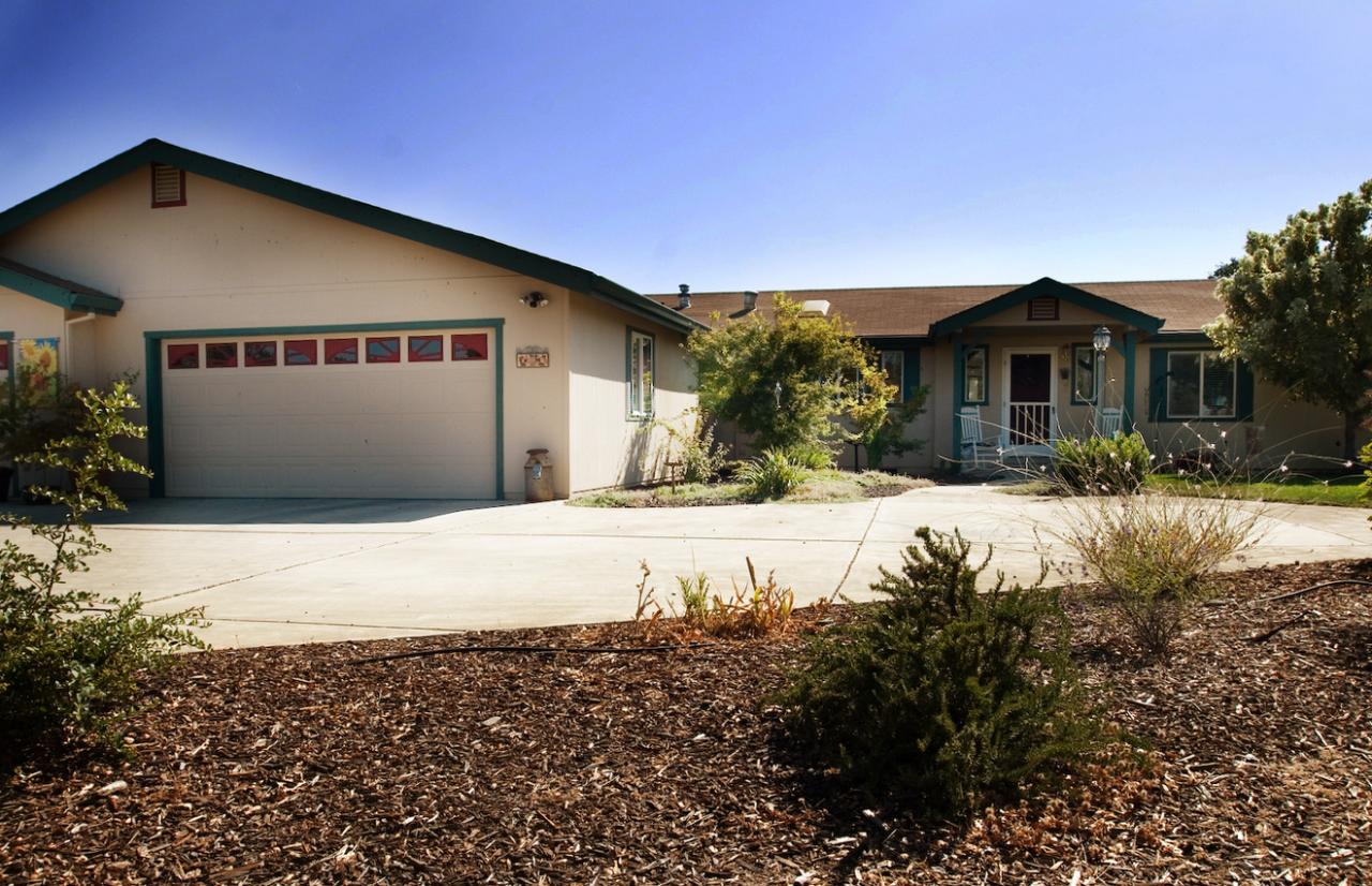 18633 Saddleback Ridge Road Cottonwood, CA 96022 - Photo 1 of 33 Front