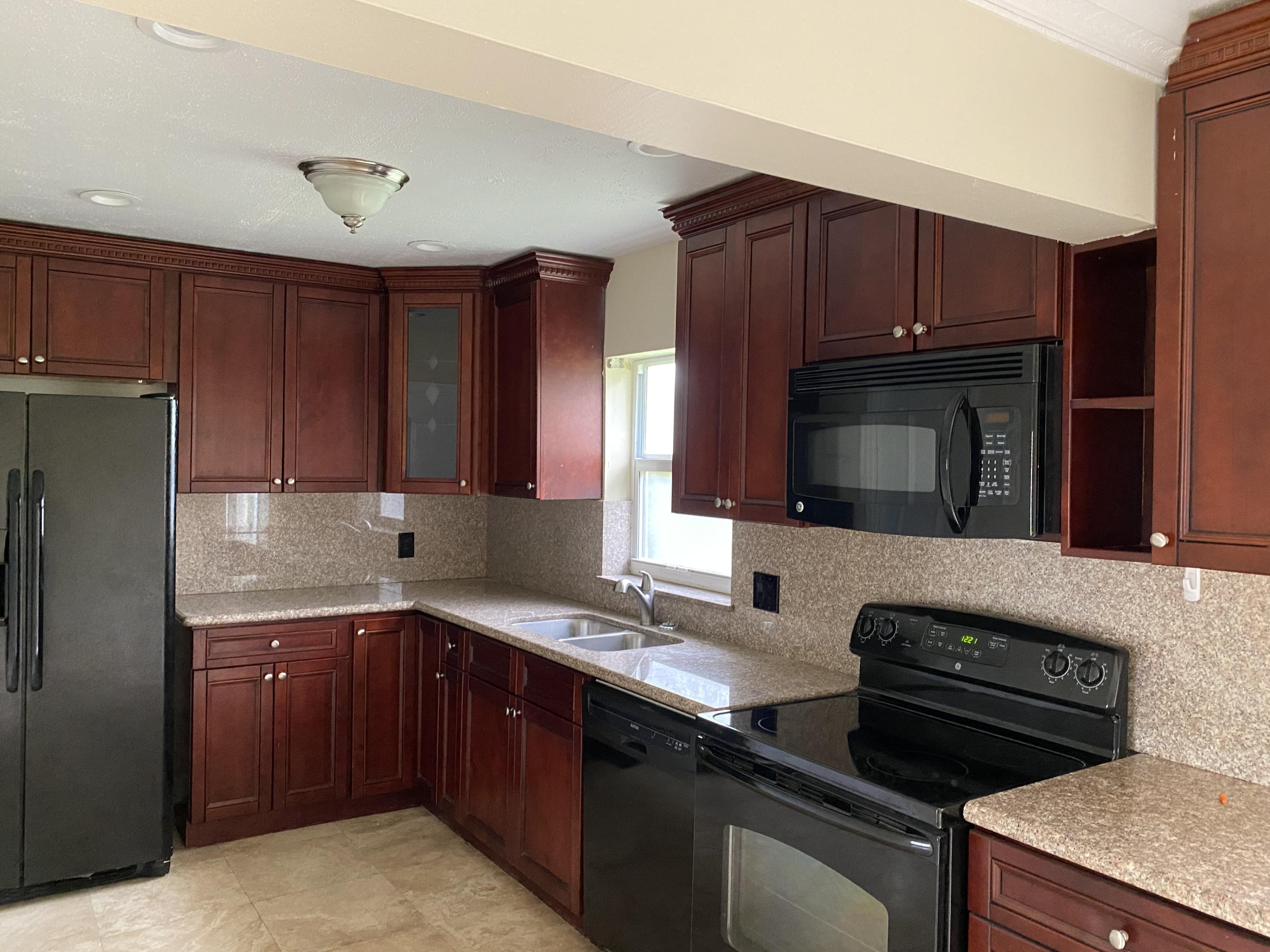 9731 Richmond Circle Boca Raton, FL 33434 - Photo 3 of 11 IMG_2956