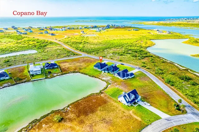 $699,900 | 1118 Cape Velero Drive, Rockport, TX 78382