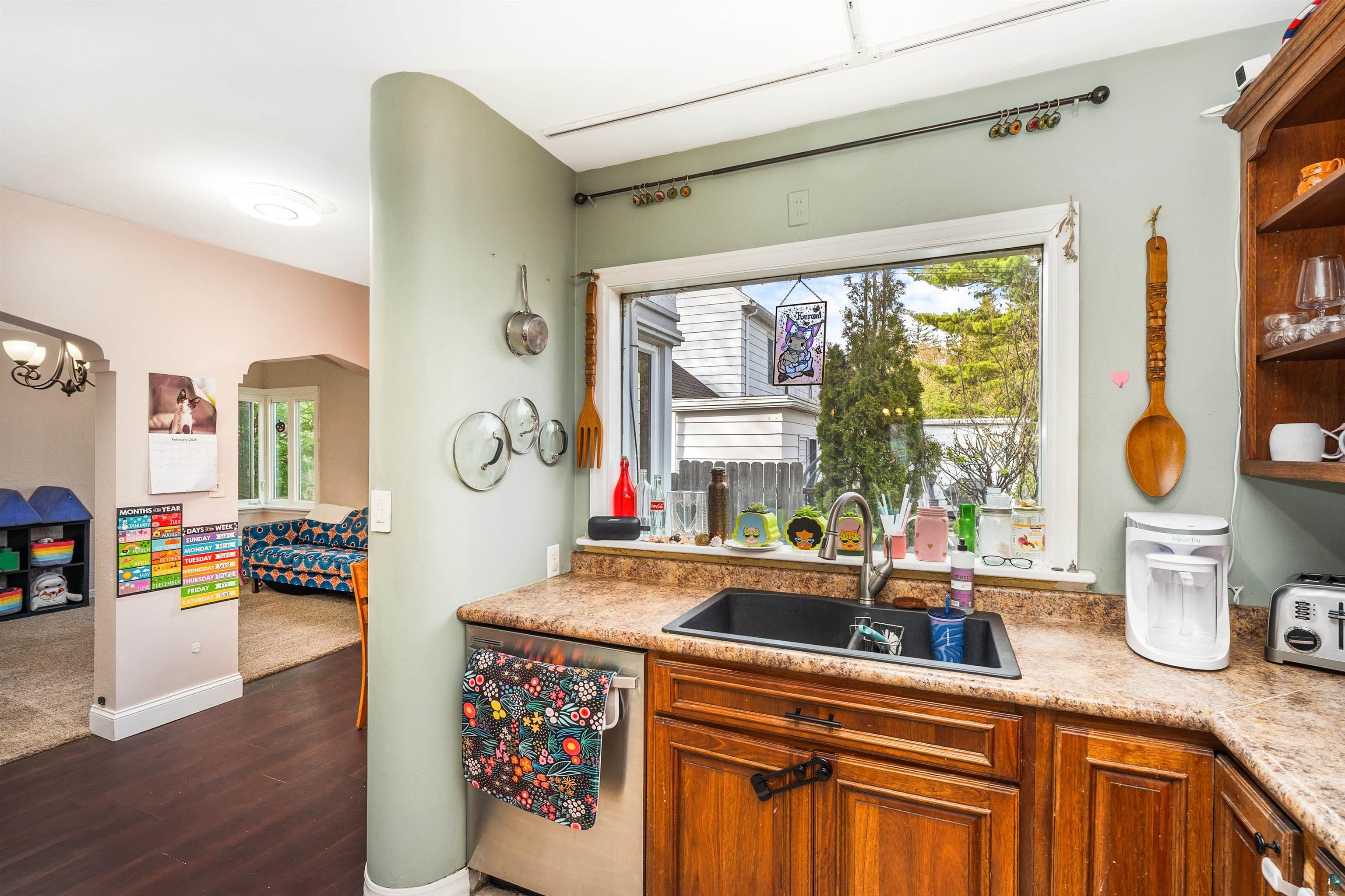 4631 London Road Duluth, MN 55804 - Photo 30 of 58
