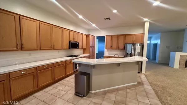 $4,200 | 40711 Wimbledon Court, Palmdale, CA 93551