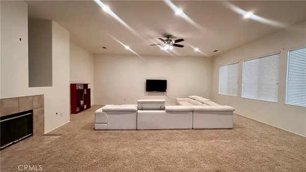 $4,200 | 40711 Wimbledon Court, Palmdale, CA 93551