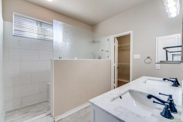 $3,500 | 21527 Beaver Brook, San Antonio, TX 78258