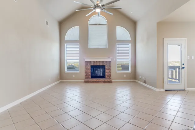 $3,500 | 21527 Beaver Brook, San Antonio, TX 78258