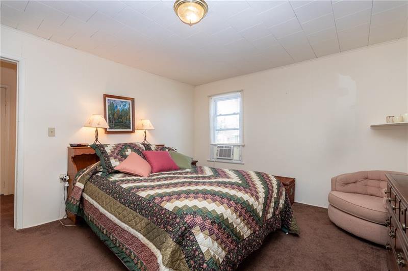 440 Jackson Street Rochester, PA 15074 - Photo 14 of 24
