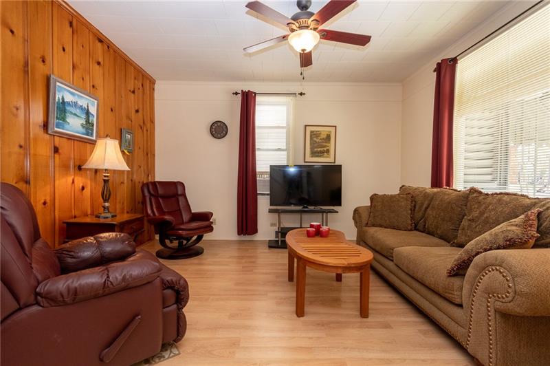 440 Jackson Street Rochester, PA 15074 - Photo 5 of 24
