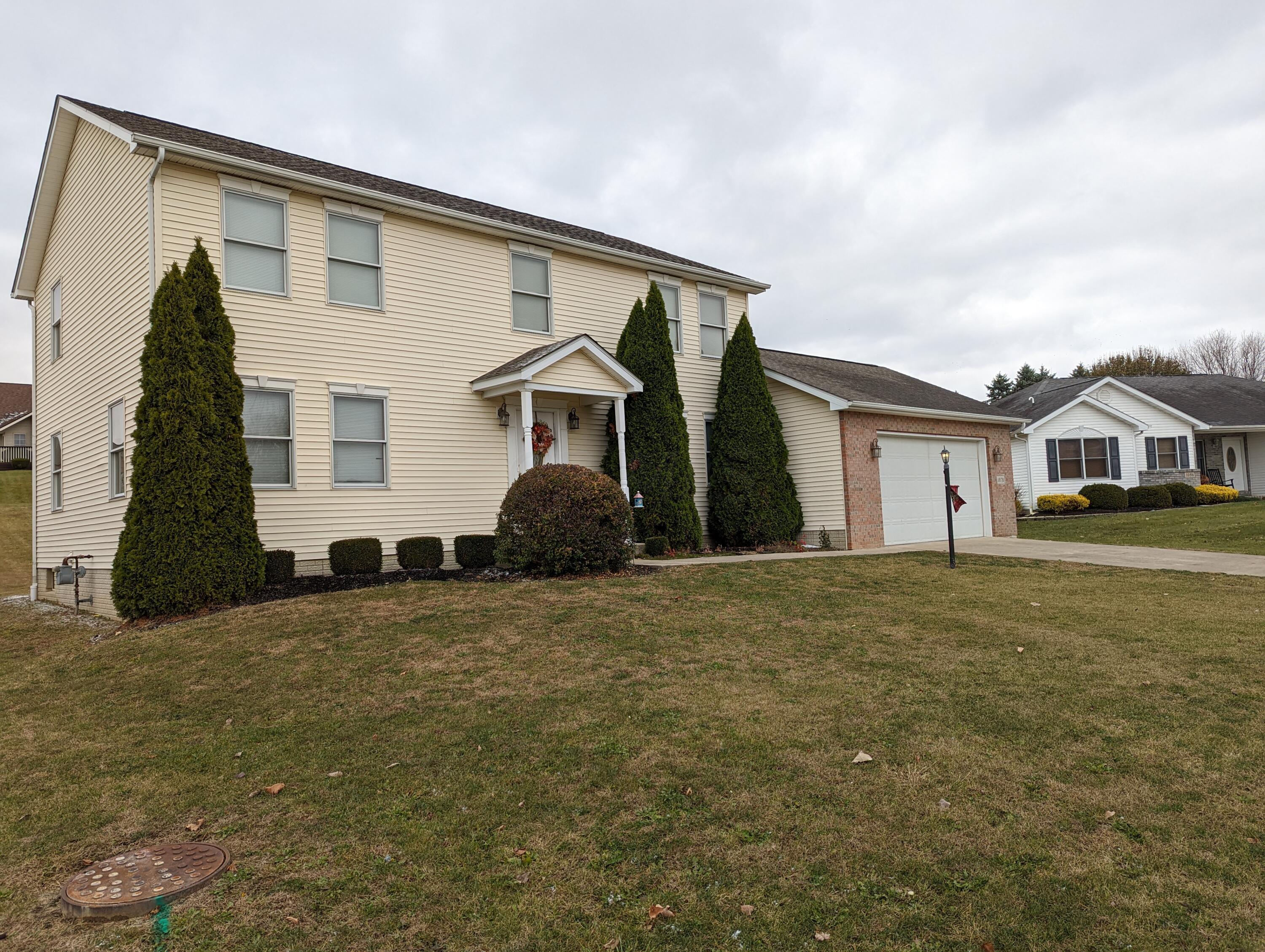 1078 Ridge Drive Circleville, OH 43113 - Photo 2 of 46 PXL_20221117_184507591 (1)