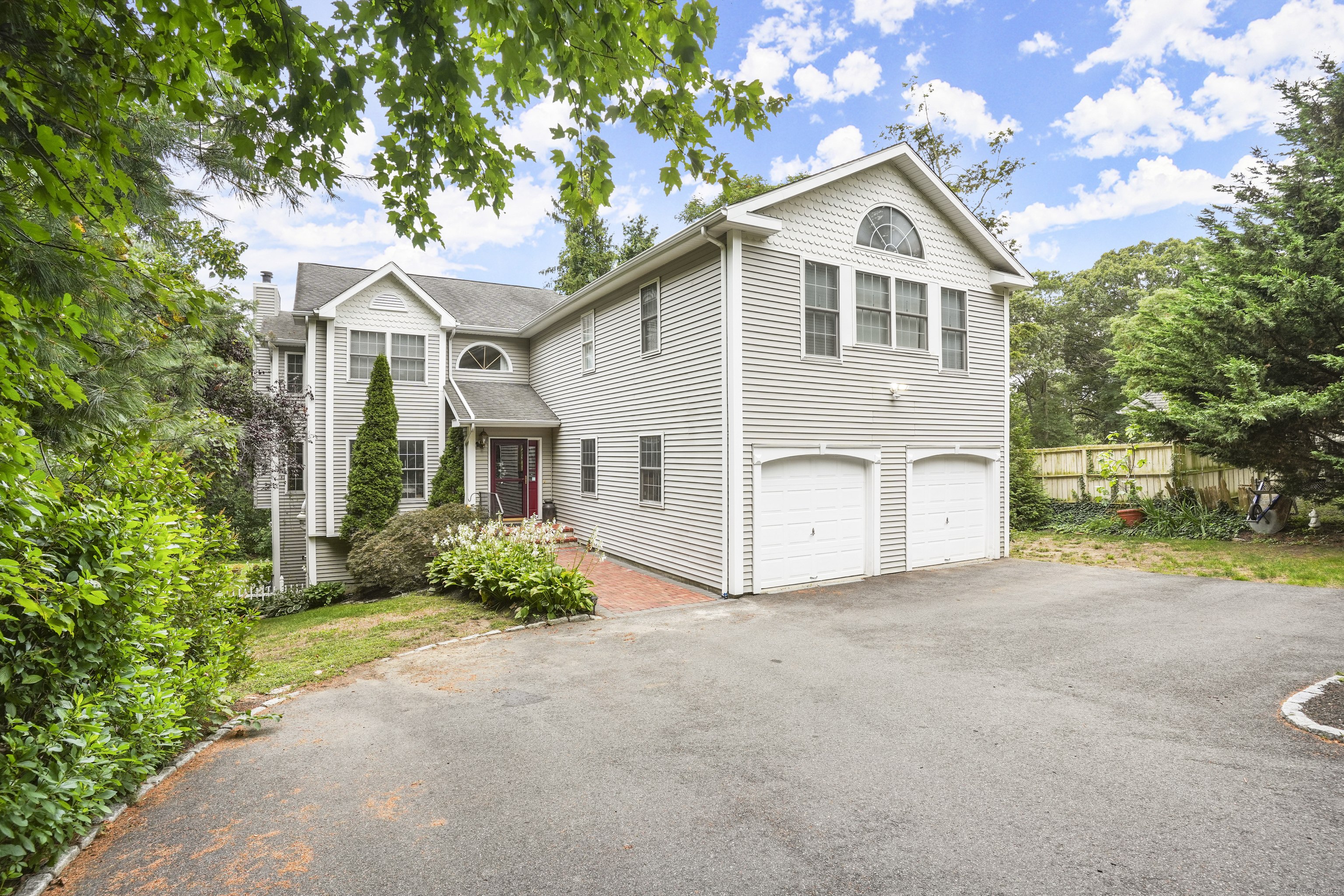 476 Shelton Road Trumbull, CT 06611 - Photo 1 of 1