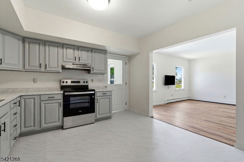 112 Grouser Road Somerset, NJ 08873 - Photo 15 of 40