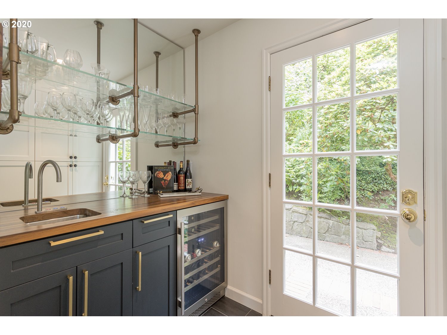 2237 Southwest Humphrey Park Road Portland, OR 97221 - Photo 14 of 32 Gallery Image 14