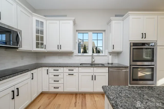 $675,000 | 6 Cameron Court, Forked River, NJ 08731