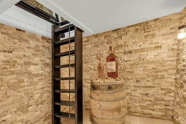 $2,999,999 | 52 Concourse East, Brightwaters, NY 11718