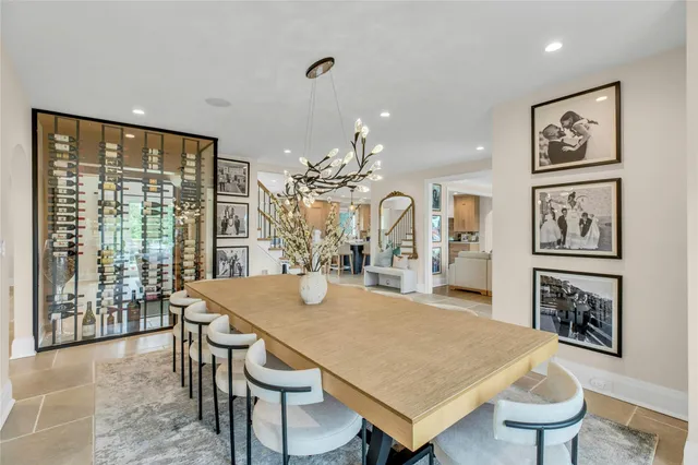 $2,999,999 | 52 Concourse East, Brightwaters, NY 11718