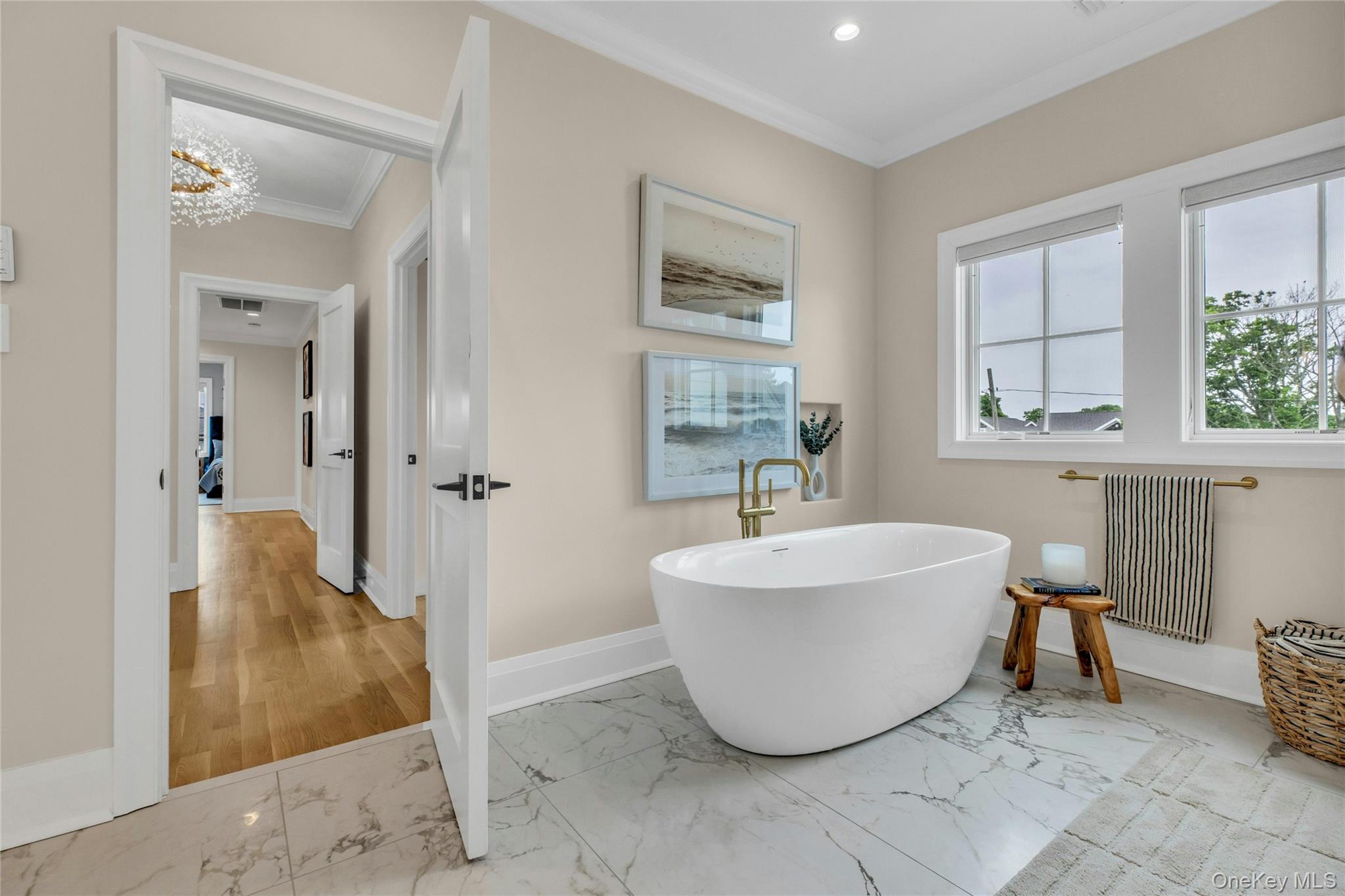 52 Concourse East Brightwaters, NY 11718 - Photo 29 of 49 a bathroom with a bathtub and shower