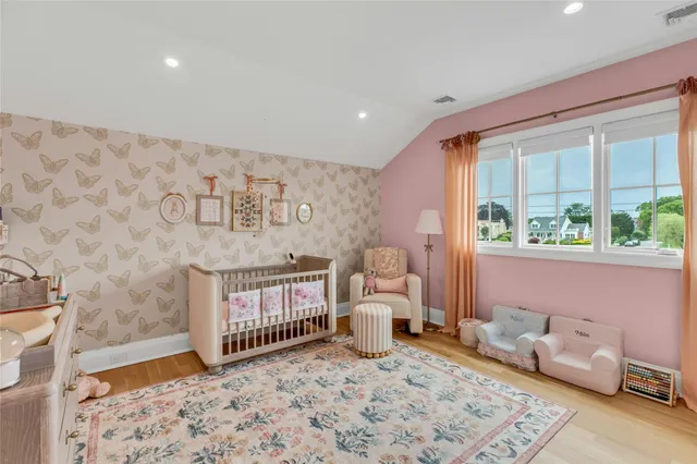 $2,999,999 | 52 Concourse East, Brightwaters, NY 11718