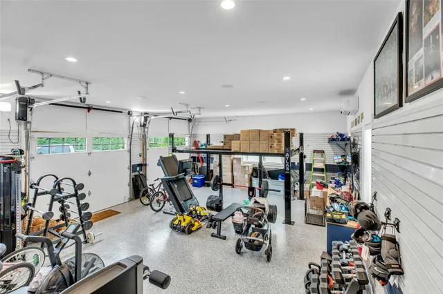 $2,999,999 | 52 Concourse East, Brightwaters, NY 11718