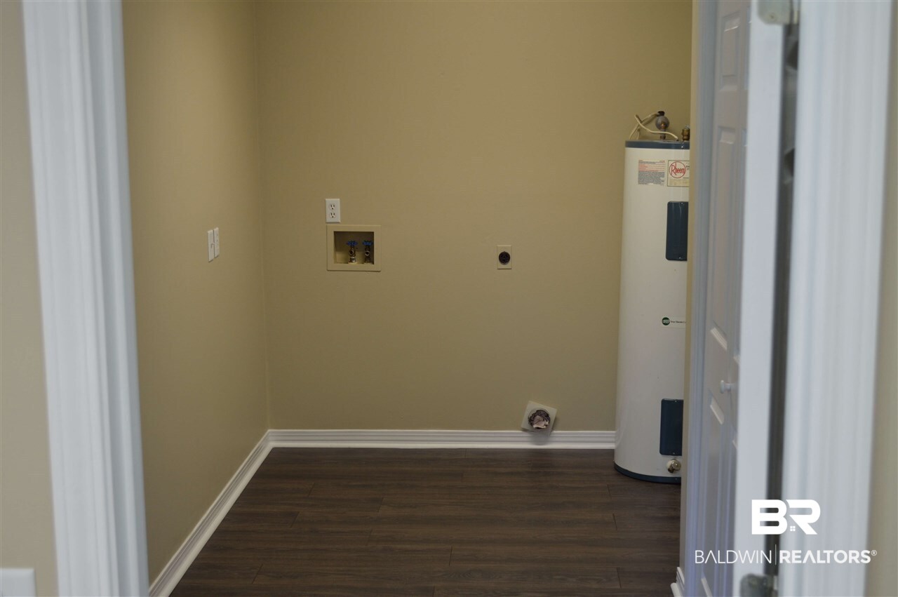 4954 Look Rook Road Orange Beach, AL 36561 - Photo 8 of 32 Double pantries
