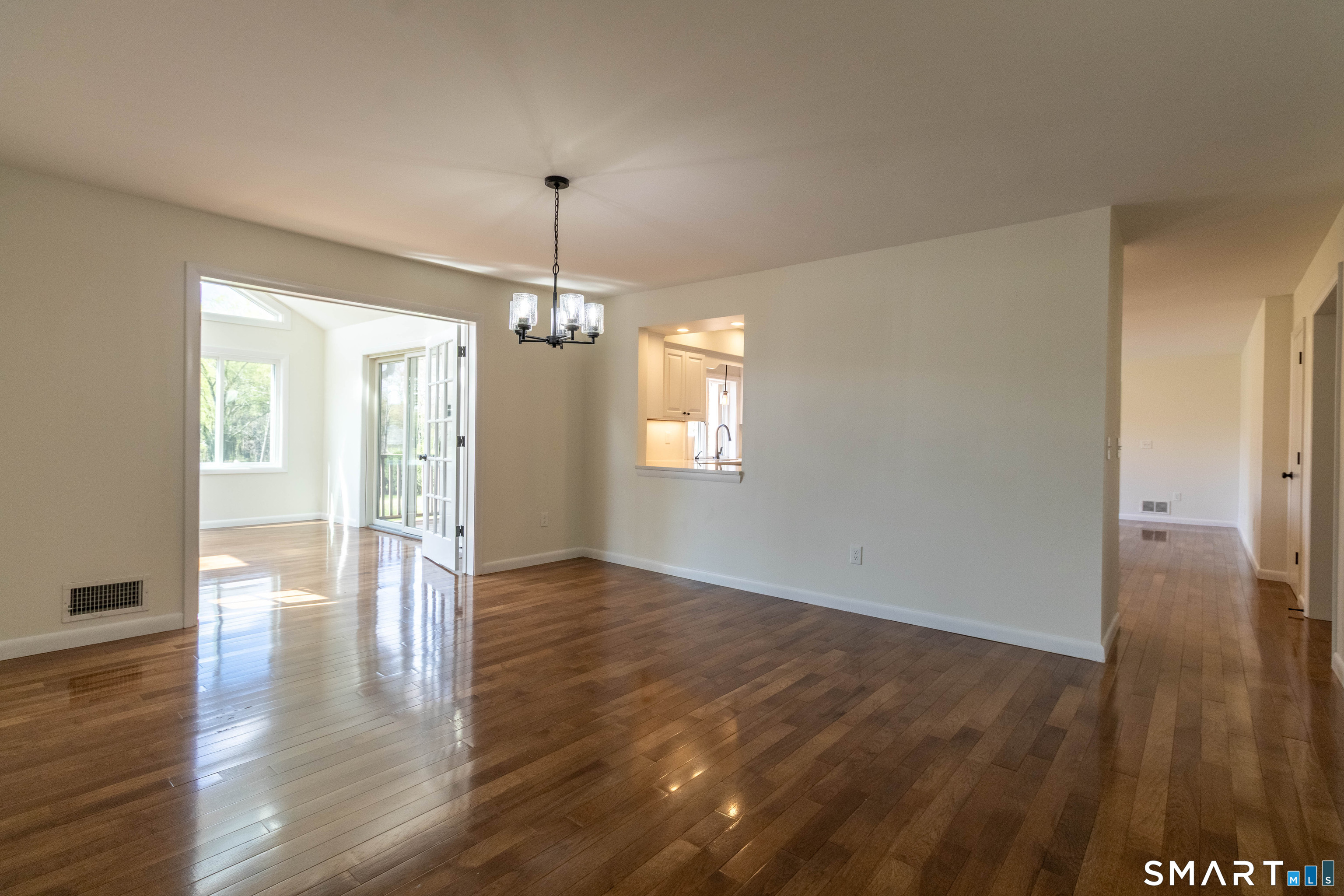 60 Abbe Road East Windsor, CT 06088 - Photo 12 of 37