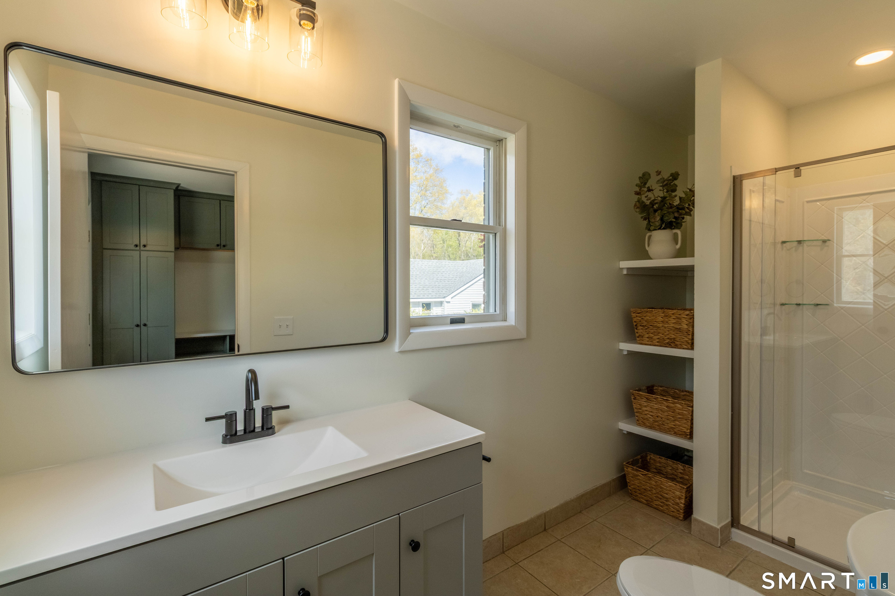 60 Abbe Road East Windsor, CT 06088 - Photo 15 of 37