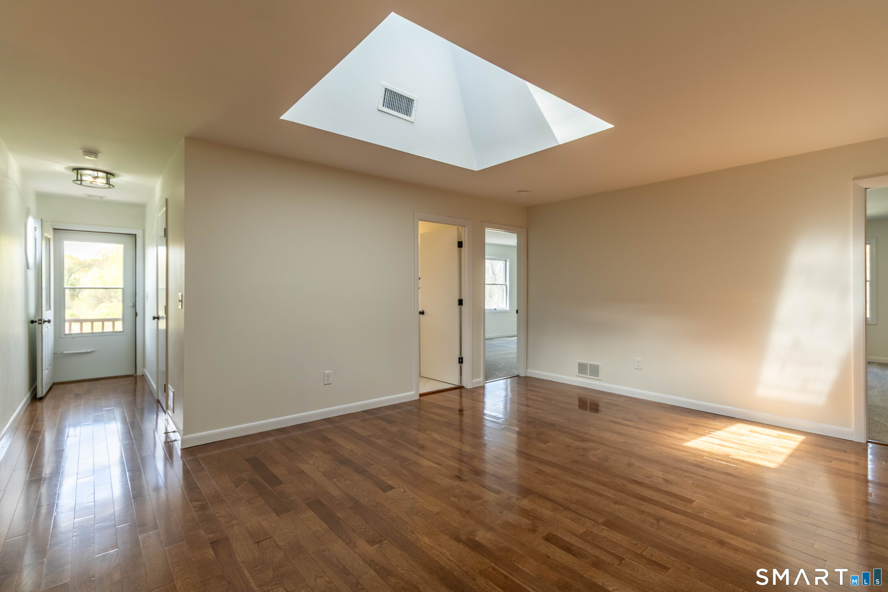 60 Abbe Road East Windsor, CT 06088 - Photo 25 of 37