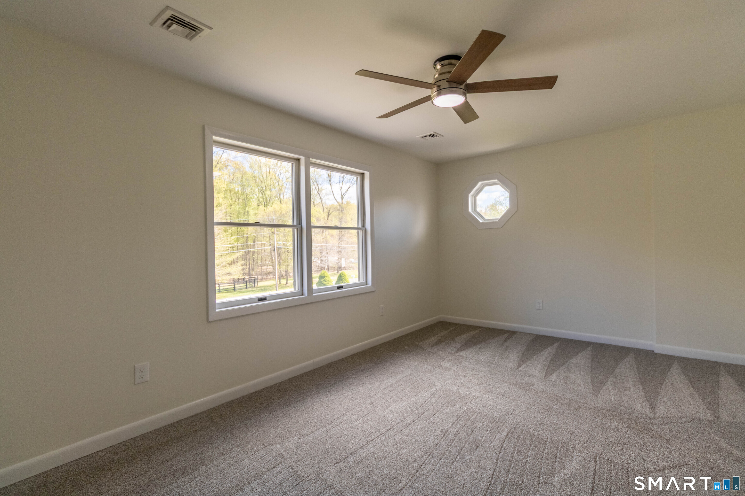 60 Abbe Road East Windsor, CT 06088 - Photo 26 of 37