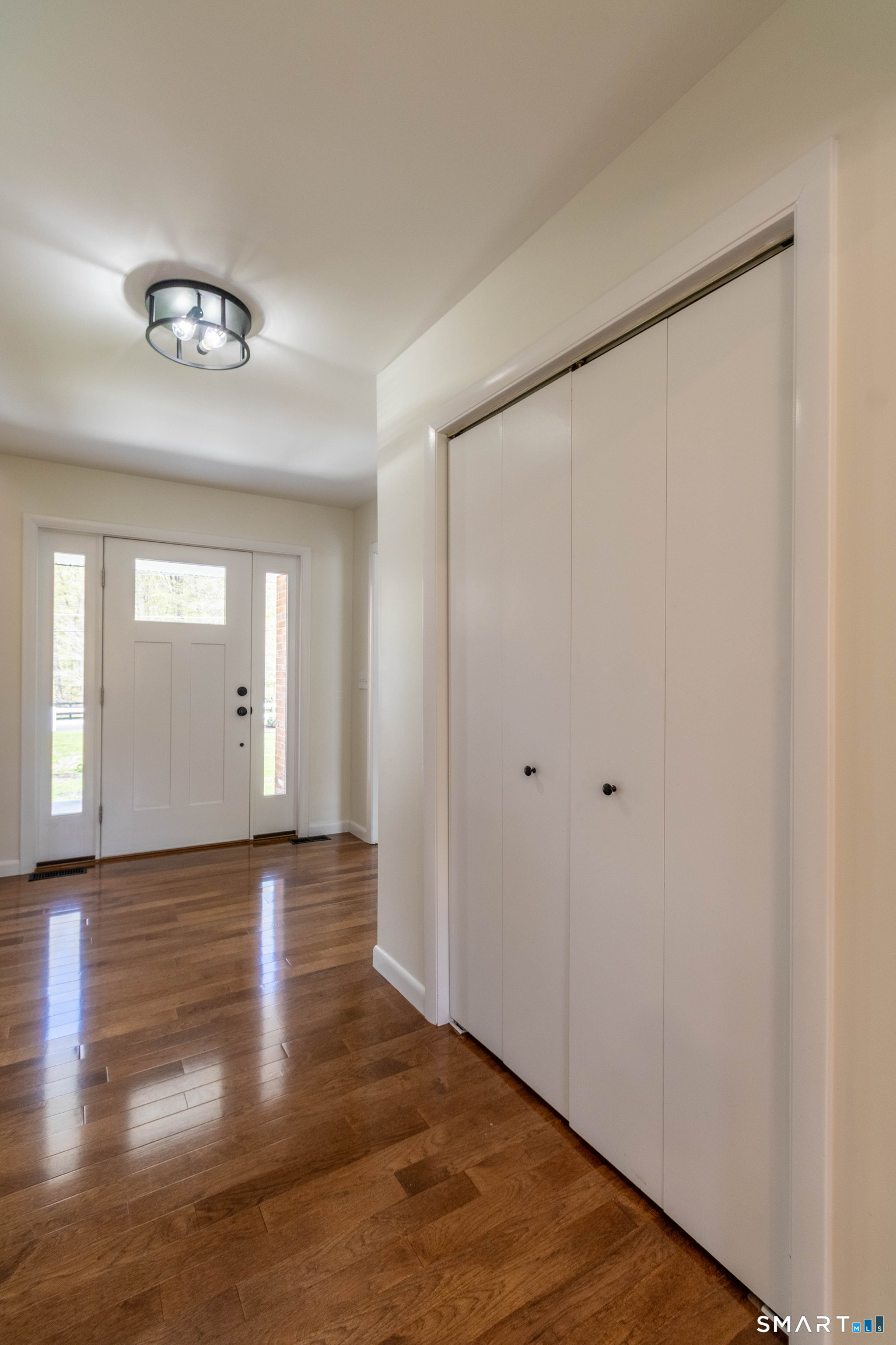 60 Abbe Road East Windsor, CT 06088 - Photo 8 of 37